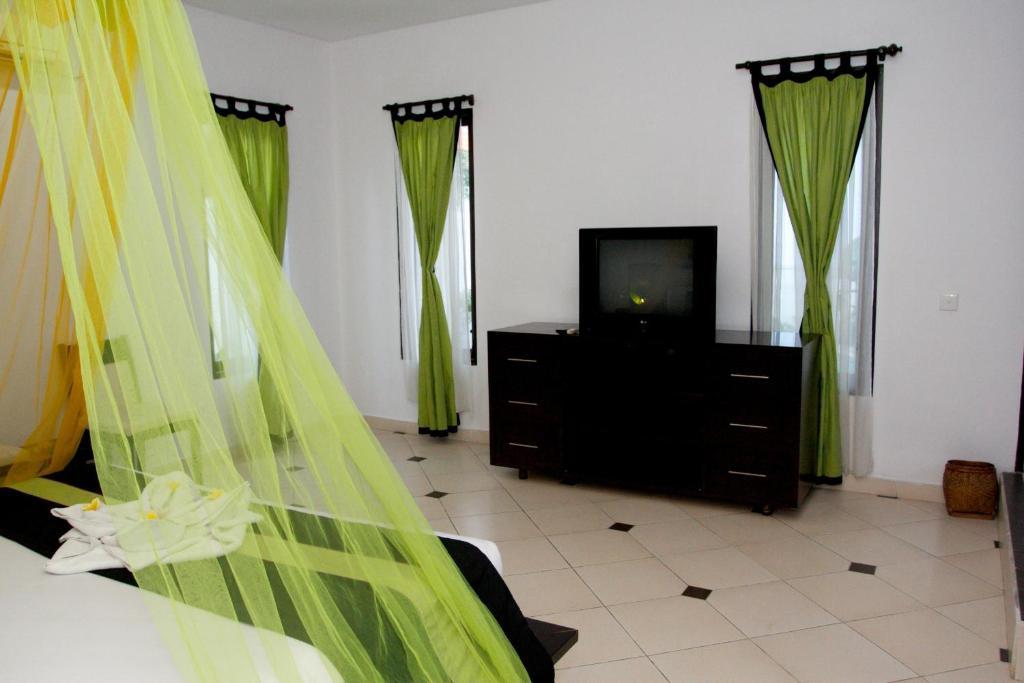 Lake Grace Villa Kuta  Room photo