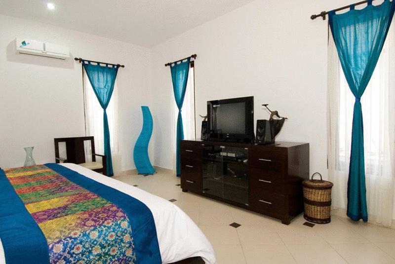 Lake Grace Villa Kuta  Room photo