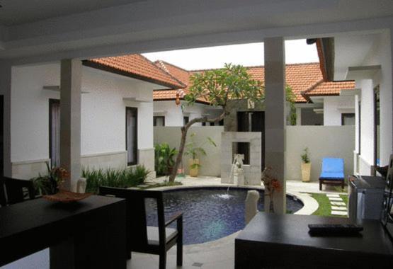 Lake Grace Villa Kuta  Room photo